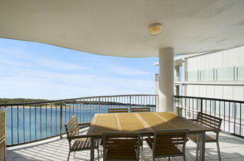 Windward Passage Holiday Apartments - Newcastle Accommodation 60