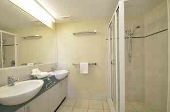 Windward Passage Holiday Apartments - Newcastle Accommodation 73