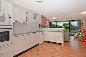 Windward Passage Holiday Apartments - Newcastle Accommodation 77