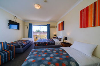 Sands Hotel, Maroubra - New Castle Tourism 27