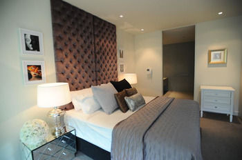 D'One Luxury Apartments - New Castle Tourism 10