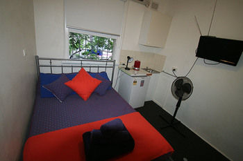 Zing Backpackers - Newcastle Accommodation 3