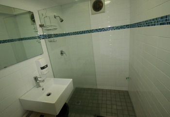 Zing Backpackers - Newcastle Accommodation 14