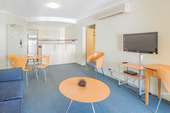 The Brighton Apartments - Newcastle Accommodation 14