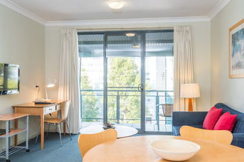 The Brighton Apartments - Newcastle Accommodation 17