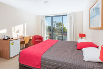 The Brighton Apartments - Newcastle Accommodation 20