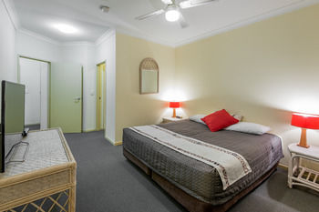 The Brighton Apartments - Newcastle Accommodation 21