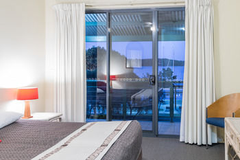 The Brighton Apartments - Newcastle Accommodation 23