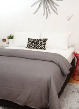 Apartment2c - Siena - Newcastle Accommodation 3