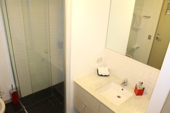 Apartment View Docklands Melbourne - Newcastle Accommodation 1