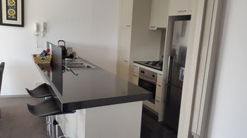 Apartment View Docklands Melbourne - Newcastle Accommodation 11