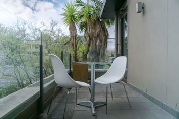 Comfy Kew Apartments - New Castle Tourism 0