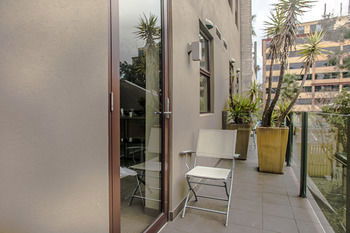 Comfy Kew Apartments - New Castle Tourism 1
