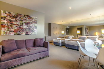 Comfy Kew Apartments - New Castle Tourism 18