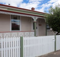 Newdegate House - New Castle Tourism