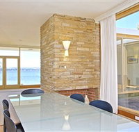 Riverfront Motel  Villas - Newcastle Accommodation