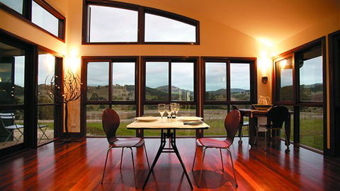 Casa Luna Gourmet Accommodation - New Castle Tourism 1