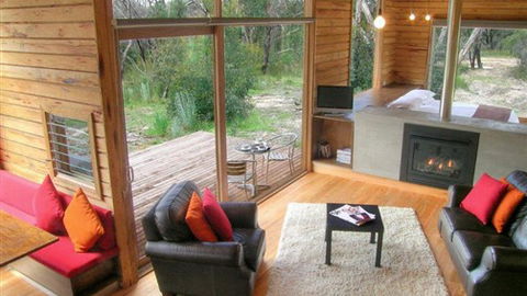 DULC Holiday Cabins - Newcastle Accommodation 2