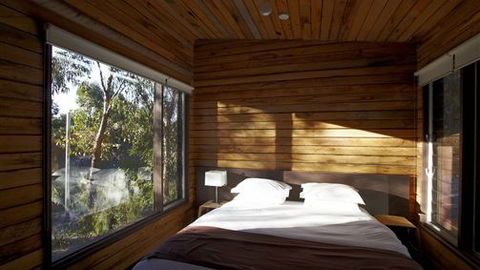 DULC Holiday Cabins - Newcastle Accommodation 5