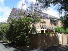 Adelaide Serviced Apartments - William Townhouse - Newcastle Accommodation 0