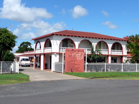 Bundaberg Spanish Motor Inn - New Castle Tourism 0