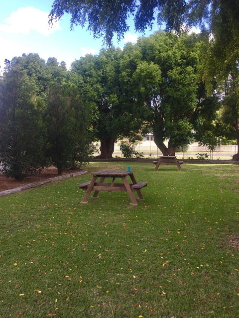 Bundaberg Spanish Motor Inn - New Castle Tourism 3