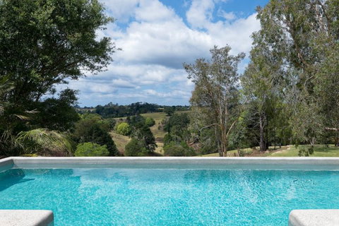 Jacaranda Cottages - Newcastle Accommodation 6