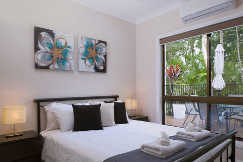 Jacaranda Cottages - Newcastle Accommodation 11