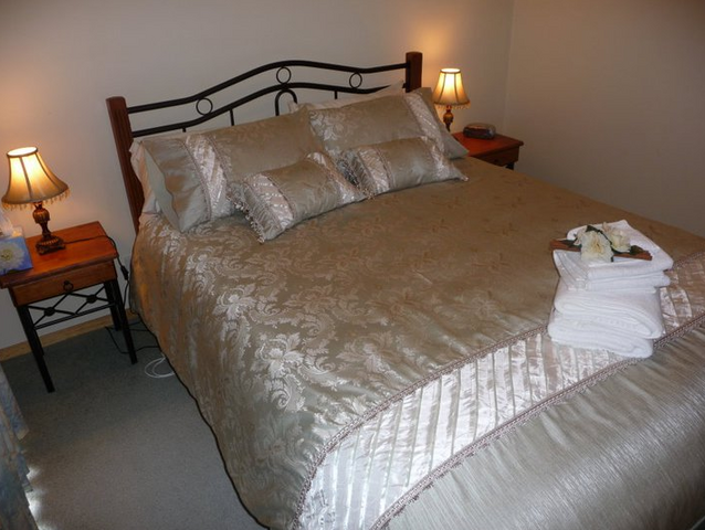 Glendara Cottage - New Castle Tourism 3