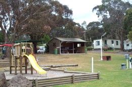 Macedon Caravan Park - New Castle Tourism 0