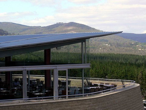 Macedon Ranges Hotel & Spa - New Castle Tourism 0