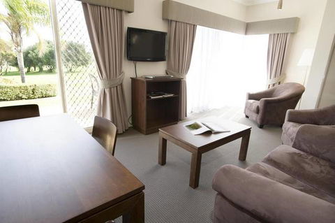 Mercure Sanctuary Golf Resort Bunbury - Newcastle Accommodation 1