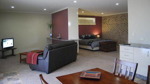 Milawa Muscat Retreat B&B - Newcastle Accommodation 2
