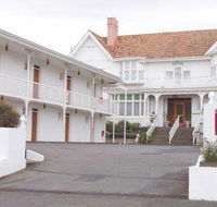 Motel Mayfair on Cavell - New Castle Tourism
