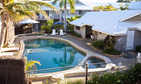 Pelican Beach Resort Noosa - New Castle Tourism 0