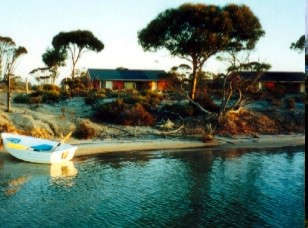 Wave Rock Caravan Park - New Castle Tourism 0