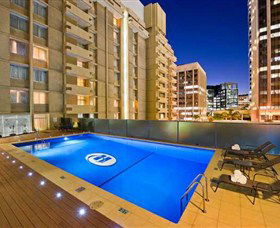 Parmelia Hilton Perth - New Castle Tourism 0