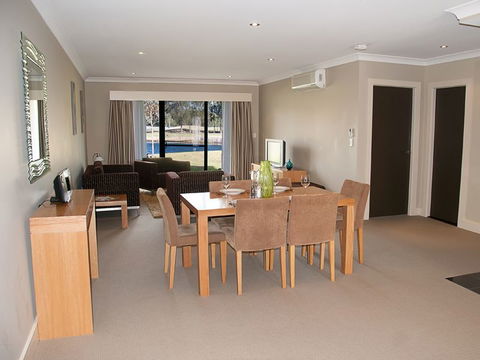 Corunna Station Country House - New Castle Tourism 0