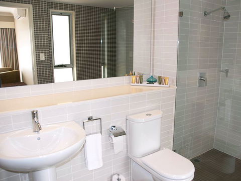 Corunna Station Country House - New Castle Tourism 4