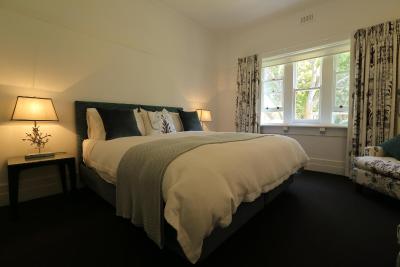 Holmwood Guest House - New Castle Tourism 3