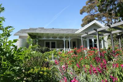 Holmwood Guest House - New Castle Tourism 4