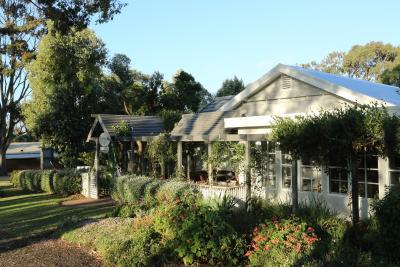 Holmwood Guest House - New Castle Tourism 5