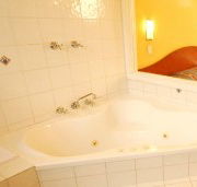  Colonial Motel Richmond - New Castle Tourism