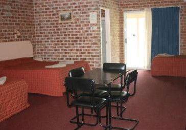 Gloucester Country Lodge - New Castle Tourism 1
