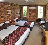 Log Cabin - New Castle Tourism