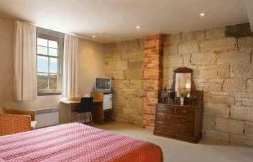 Customs House Waterfront Hotel - New Castle Tourism