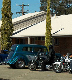 Glider City Motel - New Castle Tourism 1