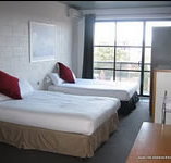 St Kilda Beach House - Newcastle Accommodation