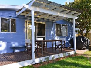 Water Gum Cottage - New Castle Tourism 0