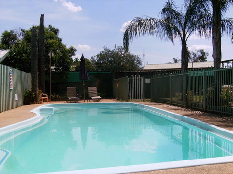 Parkes Overnighter Caravan Park - New Castle Tourism 0